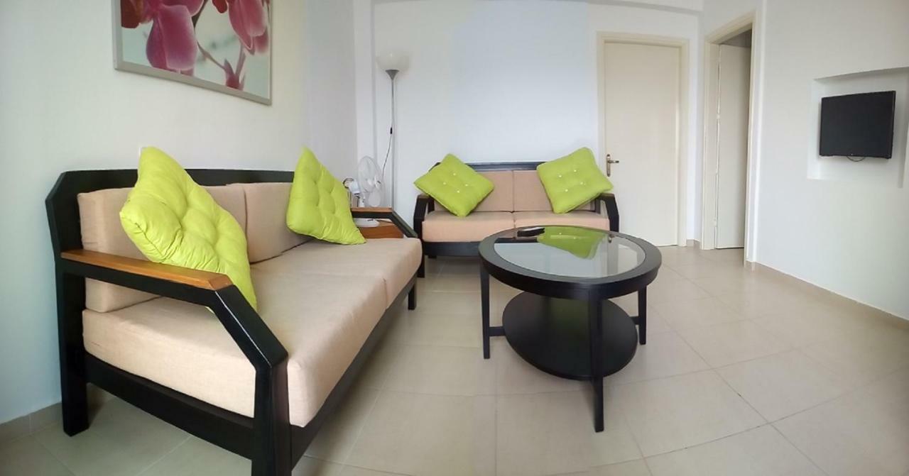 Fiona Seafront Apartments Никиана Экстерьер фото